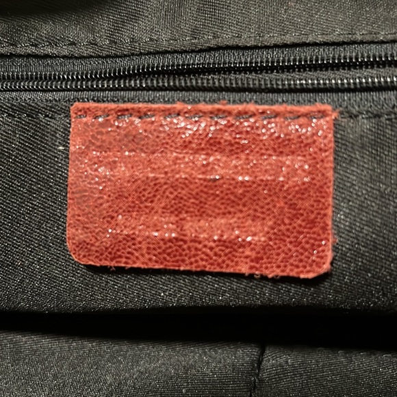 Designer style Leather crossbody bag from Italy - Picture 7 of 10